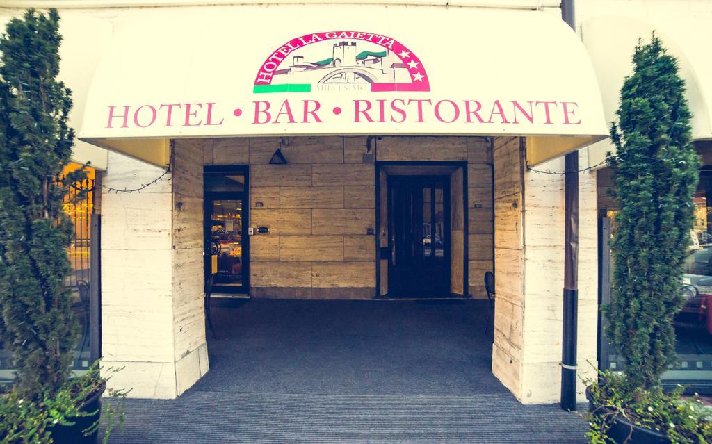 Hotel La Gaietta Millesimo エクステリア 写真