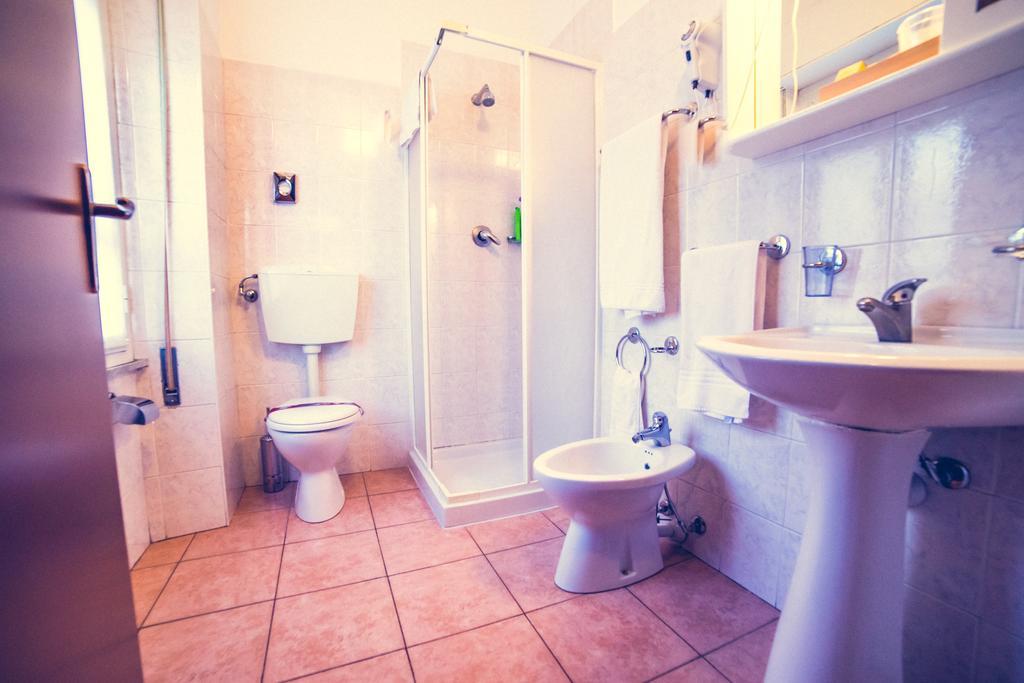 Hotel La Gaietta Millesimo エクステリア 写真